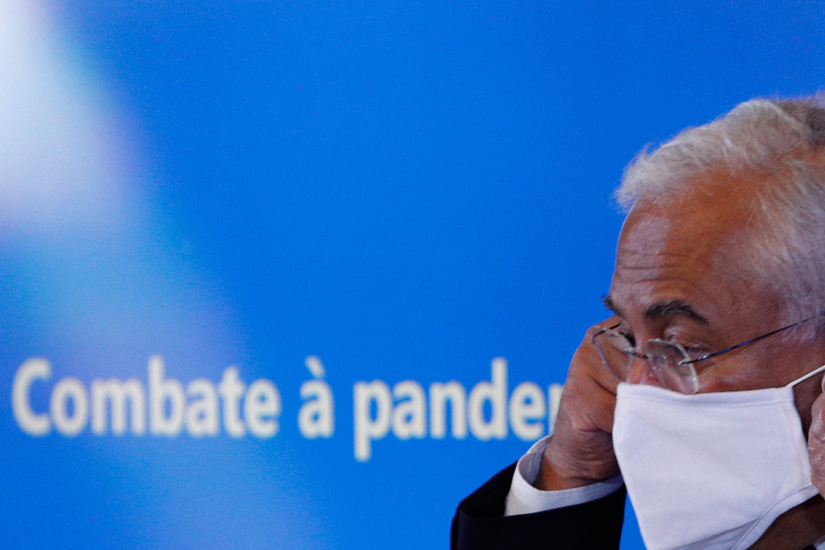 Novembro vai ser “muito duro e muito exigente” (e fechar escolas seria uma "grande falta de respeito")