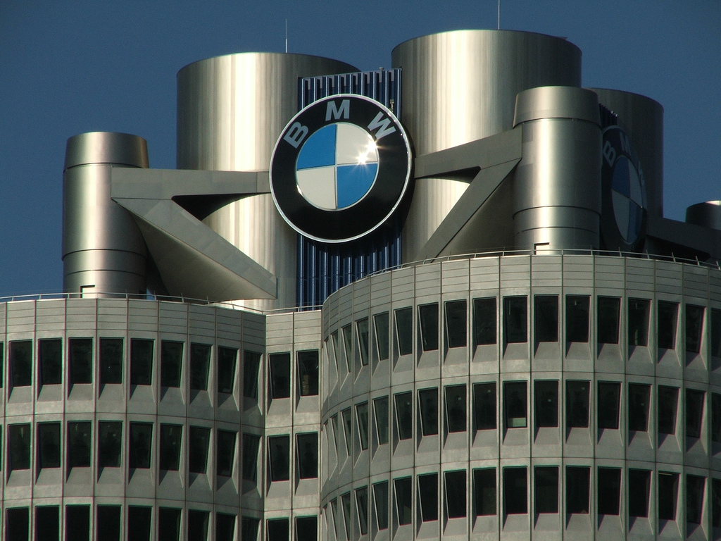 BMW quer que 20% dos seus veículos sejam elétricos até 2023 - ZAP