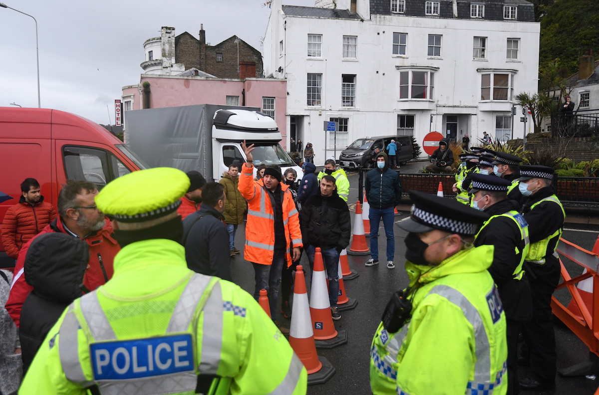 Não há portugueses retidos em Dover. Patrões não vão “suportar” aumentos