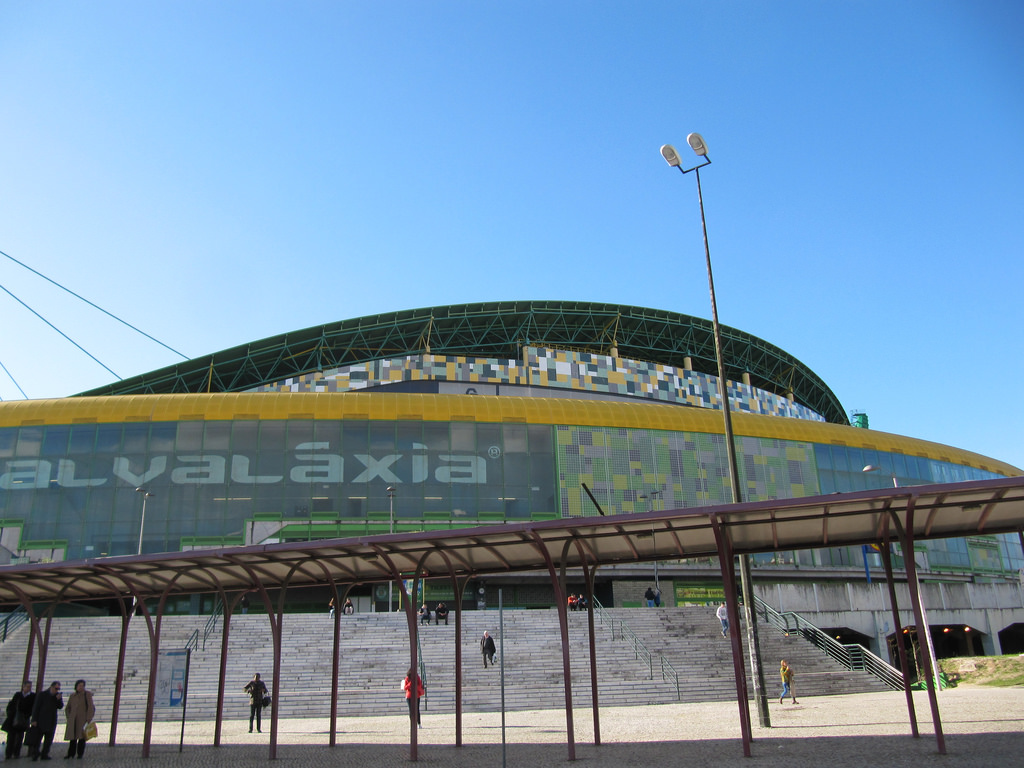 BCP e Novo Banco colocam dívida do Sporting à venda - ZAP