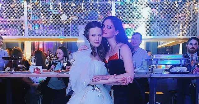 Монеточка закатила пышную свадьбу через месяц после росписи | StarHit.ru