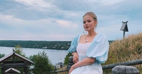 Саша Бортич лишилась роли в фильме из-за беременности | StarHit.ru