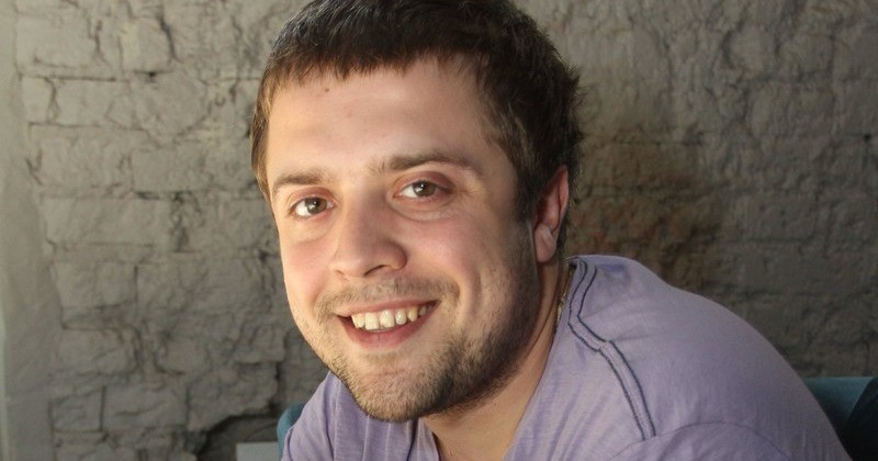 Звезда «Интернов» Александр Ильин стал отцом во второй раз  | StarHit.ru