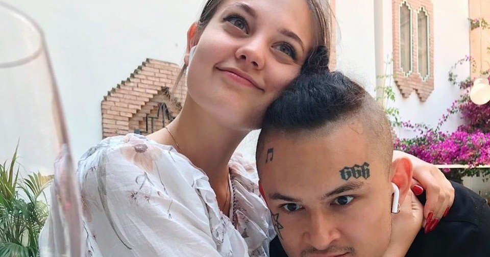 Силиконовые Барби или тургеневские барышни: девушки Тимати, Моргенштерна и других рэперов | StarHit.ru