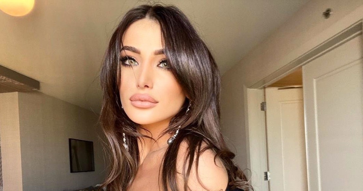 Блюменкранц призналась, что была любовницей, а Лагашкин отметил годовщину: соцсети звезд | StarHit.ru