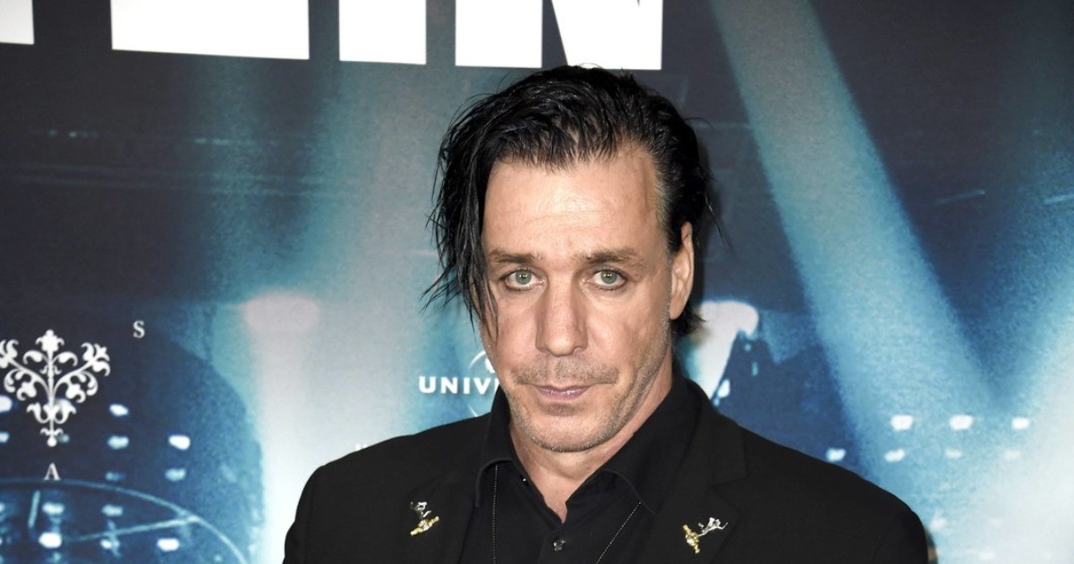 К приехавшему в Россию Тиллю Линдеманну ночью с обыском ворвалась полиция  | StarHit.ru