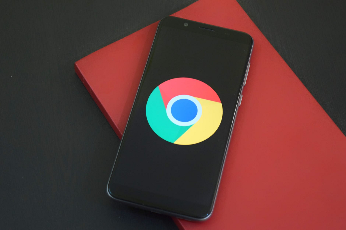 Google платил производителям смартфонов за отказ от установки других магазинов приложений