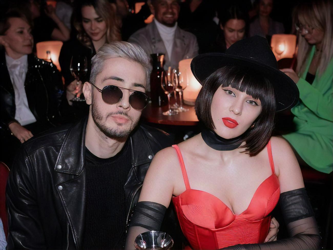 "Самые милые котики", "Плачу от умиления". Муж беременной Maruv крупным планом показал ее округлившийся живот