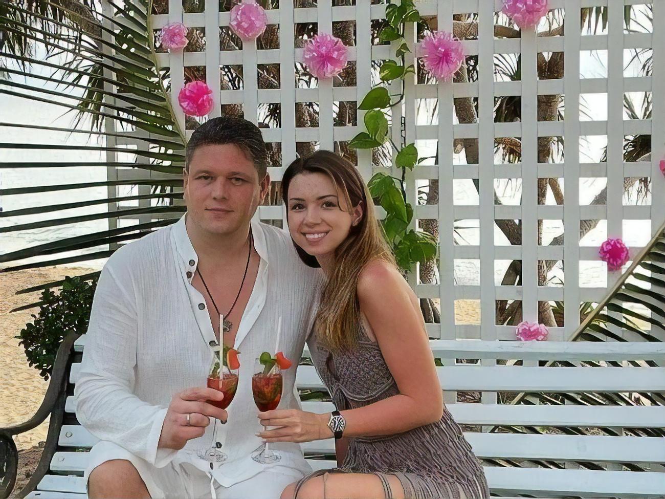 "Любовь к стране – это не фото с флагом". Отдыхающая за границей жена экс-чиновника Соколюка назвала проукраинские посты в сетях хайпом