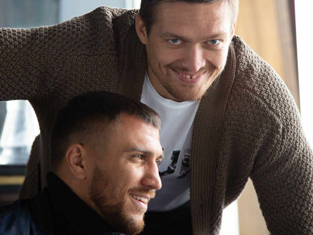 Усик, Ломаченко и Вернидуб. Известные спортсмены присоединились к территориальной обороне ВСУ