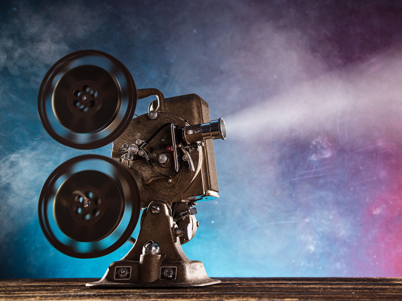 "Наша миссия – укрепить дух жителей Киева, которые ради безопасности ночуют в метро". На 14 станциях Киевского метро состоятся кинопоказы