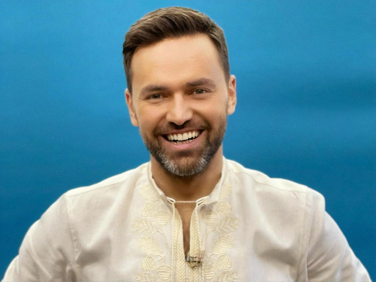 "Это будет огромное застолье 40-миллионной нации, могущественной, современной, непобедимой, на которую равняется весь мир!" Мирошниченко заявил, что победа Украины близка