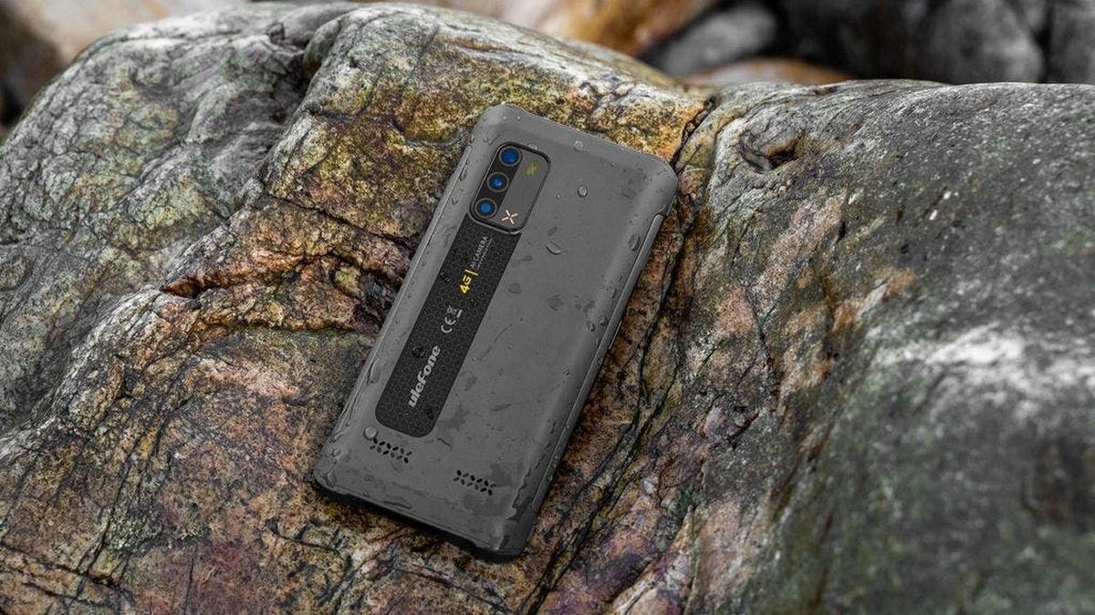 5,45 дюйма, IP69K, MIL-STD-810G, FM-радио без гарнитуры. Представлен компактный неубиваемый смартфон Ulefone Armor X10 Pro