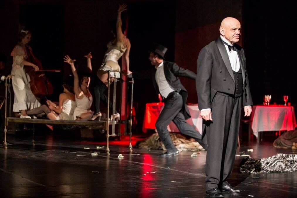 Райкина уволили из созданной им Театральной школы после подписания письма с призывом "к мирному урегулированию ситуации в Украине"