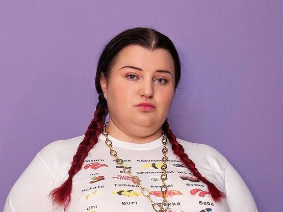 "Больше не могу сочувствовать погибшим воинам". alyona alyona заявила, что уезжает из Украины