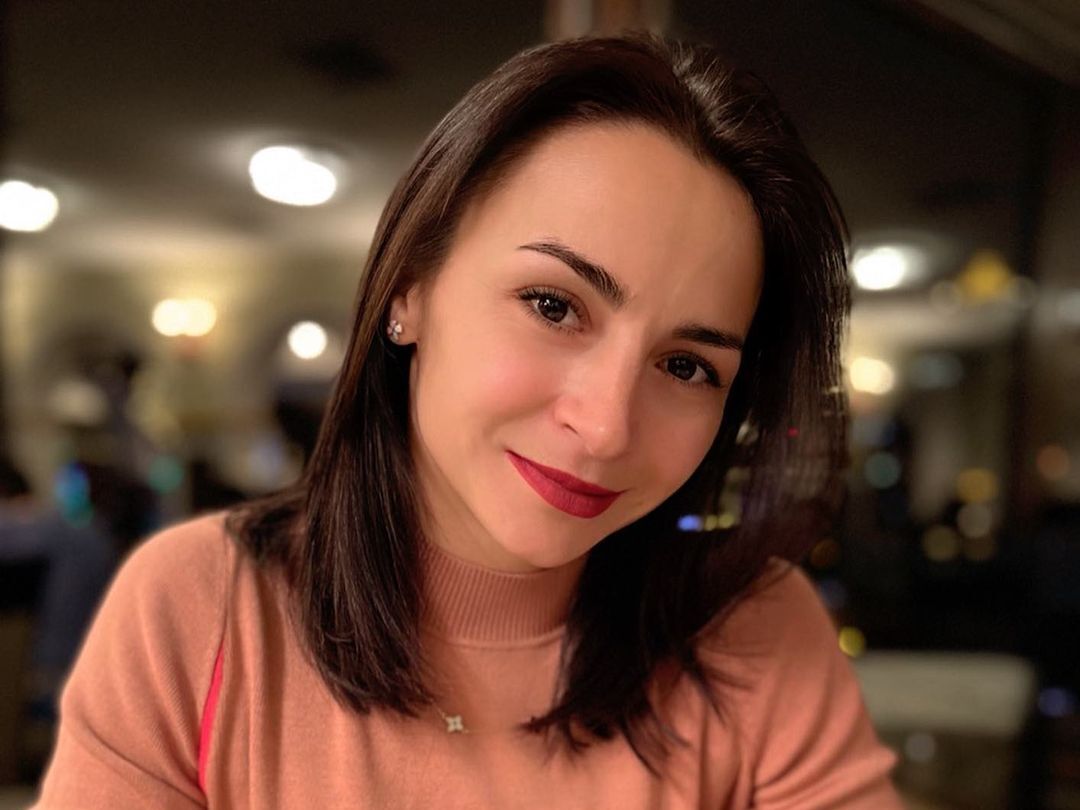 "Счастливая". Гвоздева вернулась в Украину и показала встречу с мужем