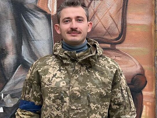 Серга: Детей хочется. Особенно остро это ощущалось в первые недели войны. Я прямо думал: "Может, с кем-то договориться?"