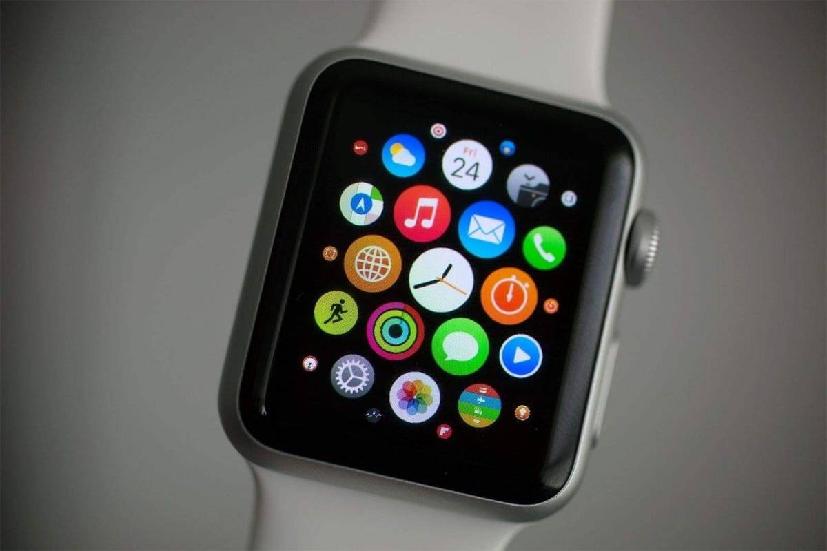 Первыми умными часами Apple Watch Pro компания хочет переманить пользователей часов Garmin
