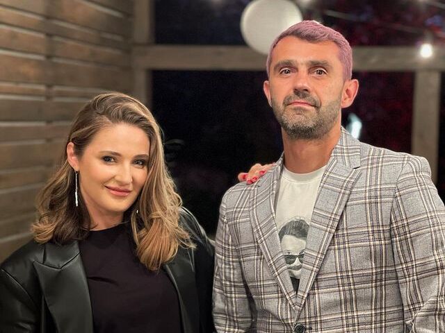 Звезды сериала "Танька и Володька" Песик и Стадницкий снялись в одинаковых образах