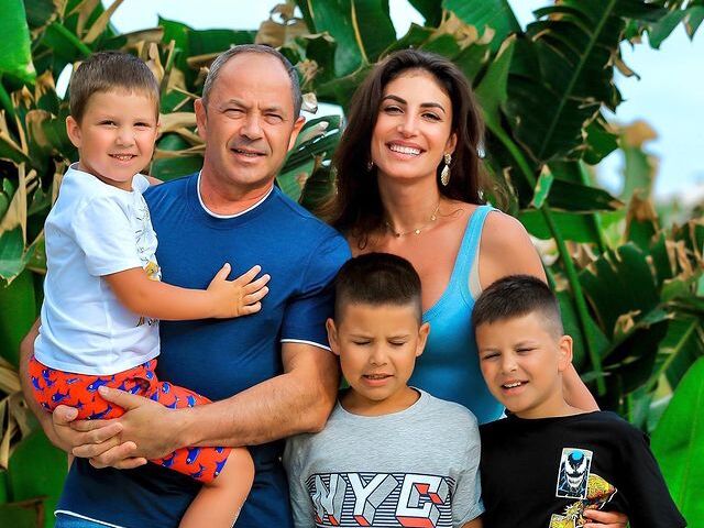 Жена Тигипко рассказала, как одноклассники их сына отреагировали, когда узнали, кто его отец