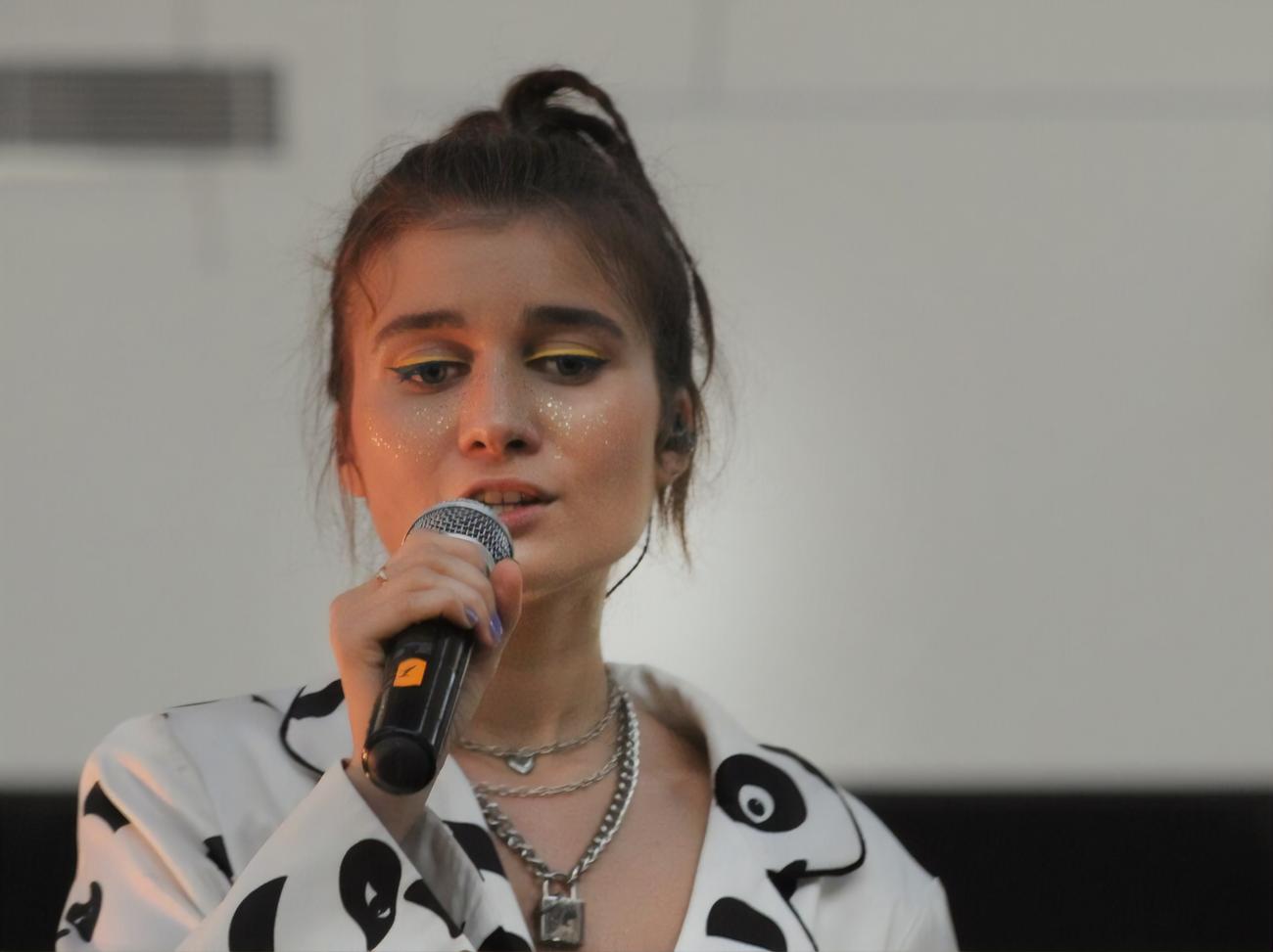 Jerry Heil во время концерта в Тернополе упала в оркестровую яму. Артистку госпитализировали