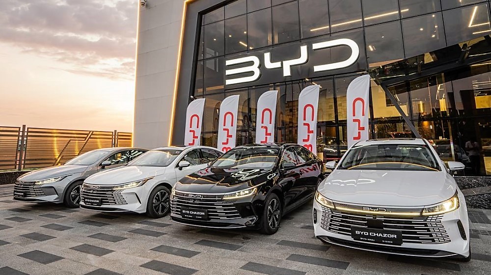 В Узбекистане стартовали продажи 197-сильных седаном BYD Chazer с расходом всего 3,8 л/100 км. Цена – от 2 млн рублей