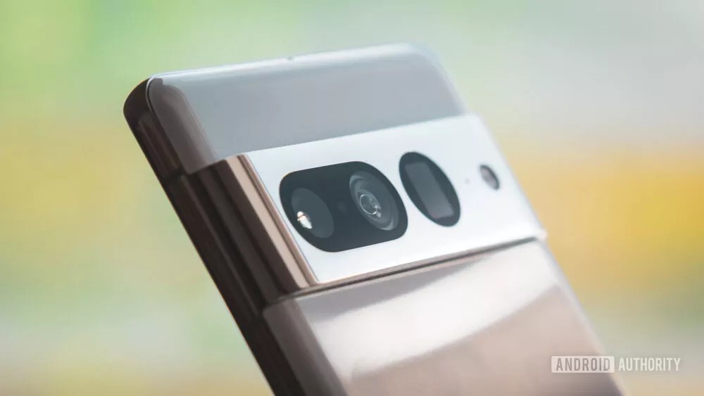 Pixel 8 и Pixel 8 Pro получат почти дюймовые датчики, а старшая модель ещё и новый «сверхширик» и датчик температуры
