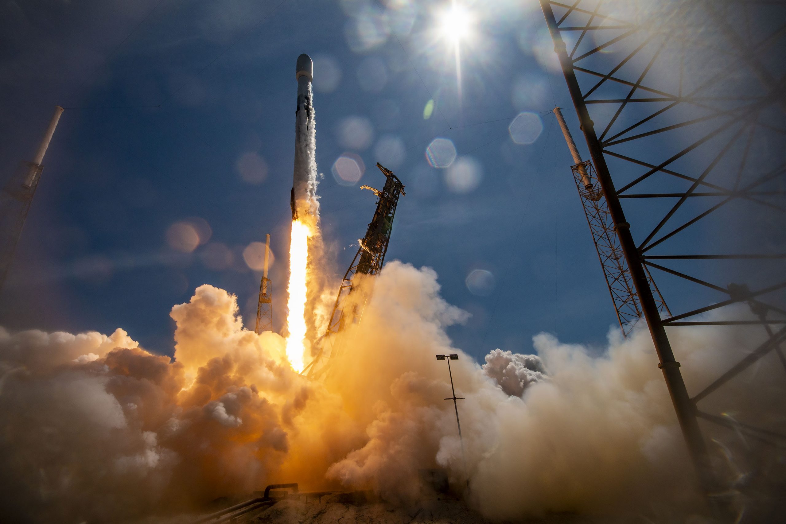 Ракета SpaceX Falcon 9 вывела на орбиту космический телескоп Euclid ценой 1 млрд евро – он будет следить за темной материей