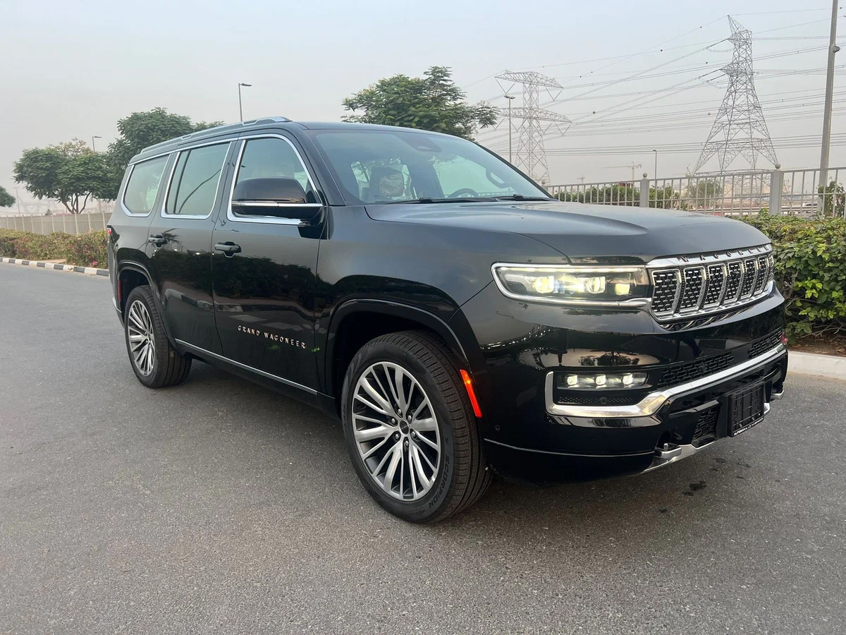 В Россию приехал самый большой «Джип». У дилеров появился Jeep Wagoneer Grand 2023: длина 5,7 метра и «ураганный» мотор