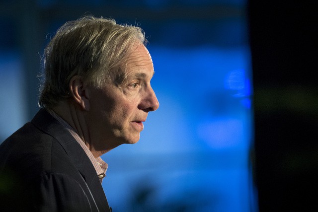 Ray Dalio, Mark Mobius cùng những nhà đầu tư lão làng dự đoán và thay đổi chiến lược đầu tư như thế nào giữa tâm bão chiến tranh thương mại? - Ảnh 2. Ray Dalio, Mark Mobius cùng những nhà đầu tư lão làng dự đoán và thay đổi chiến lược đầu tư như thế nào giữa tâm bão chiến tranh thương mại? - Ảnh 2.