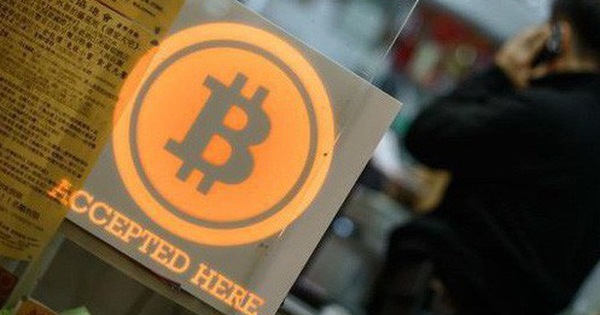 Bitcoin chạm mức 9.300 USD, cao nhất 13 tháng