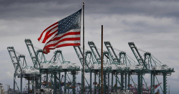 Chiến tranh thương mại = Khủng hoảng kinh tế trên toàn thế giới?