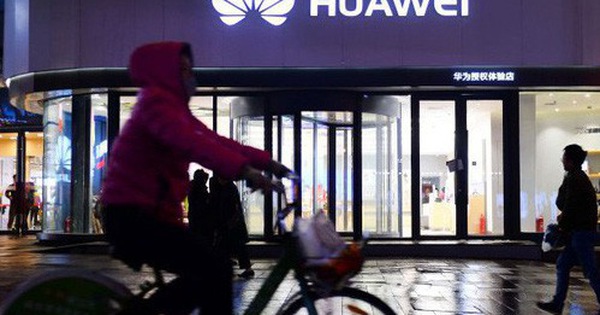 Huawei phủ nhận cáo buộc hợp tác với quân đội Trung Quốc