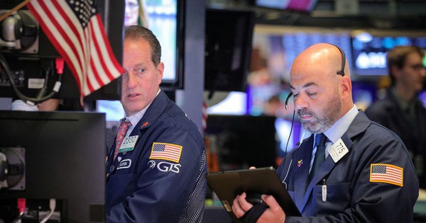 Trade War có lối thoát, FED tỏ ra ôn hòa, chứng khoán Mỹ bùng nổ ngay từ đầu phiên