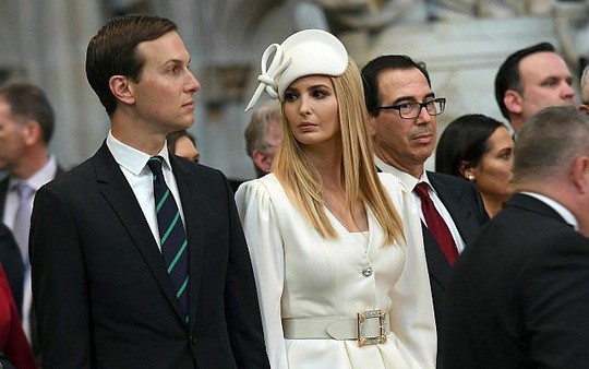 Vợ chồng con gái ông Trump kiếm được 135 triệu USD năm ngoái  - Ảnh 1.