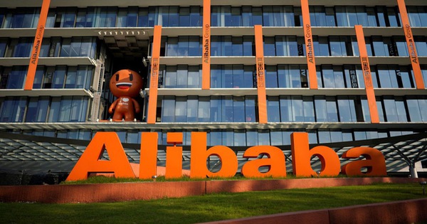 Alibaba đã làm cách nào để doanh thu vẫn tăng 42% dù kinh tế Trung Quốc giảm tốc?