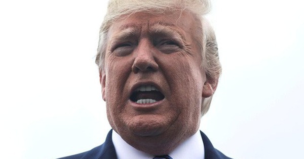 “Khi Phố Wall bán tháo tuần này, ông Trump gọi cho CEO ba ngân hàng lớn nhất Mỹ”