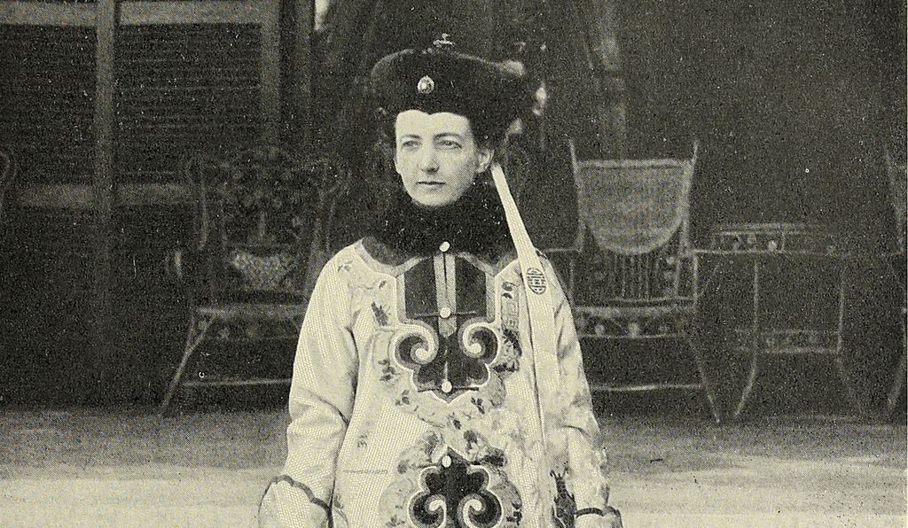 Ever political, Cixi wanted a Westerner to paint a portrait destined for the West. She commissioned artist Katharine A. Carl (above in Chinese traditional dress) to do the painting for the 1904 St. Louis Exposition.