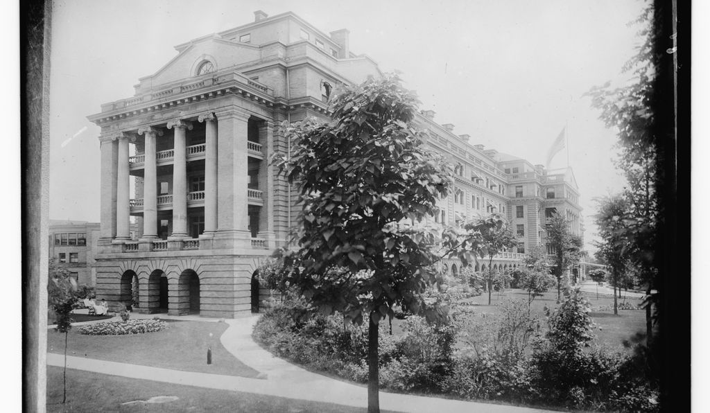 Battle Creek Sanitarium, circa 1910