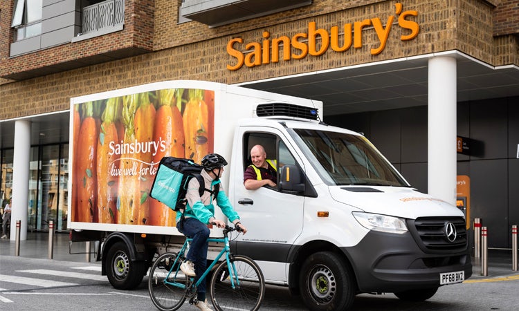 Sainsbury's and Deliveroo trial takeaway pizza