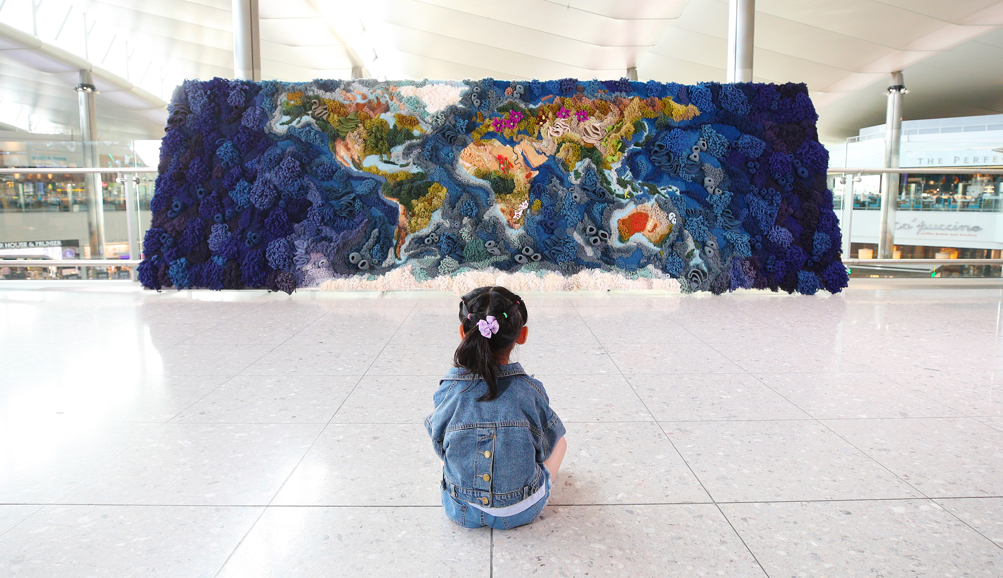 A 20 Foot-Wide Tapestry by Vanessa Barragão Recreates the World in Textural Yarn