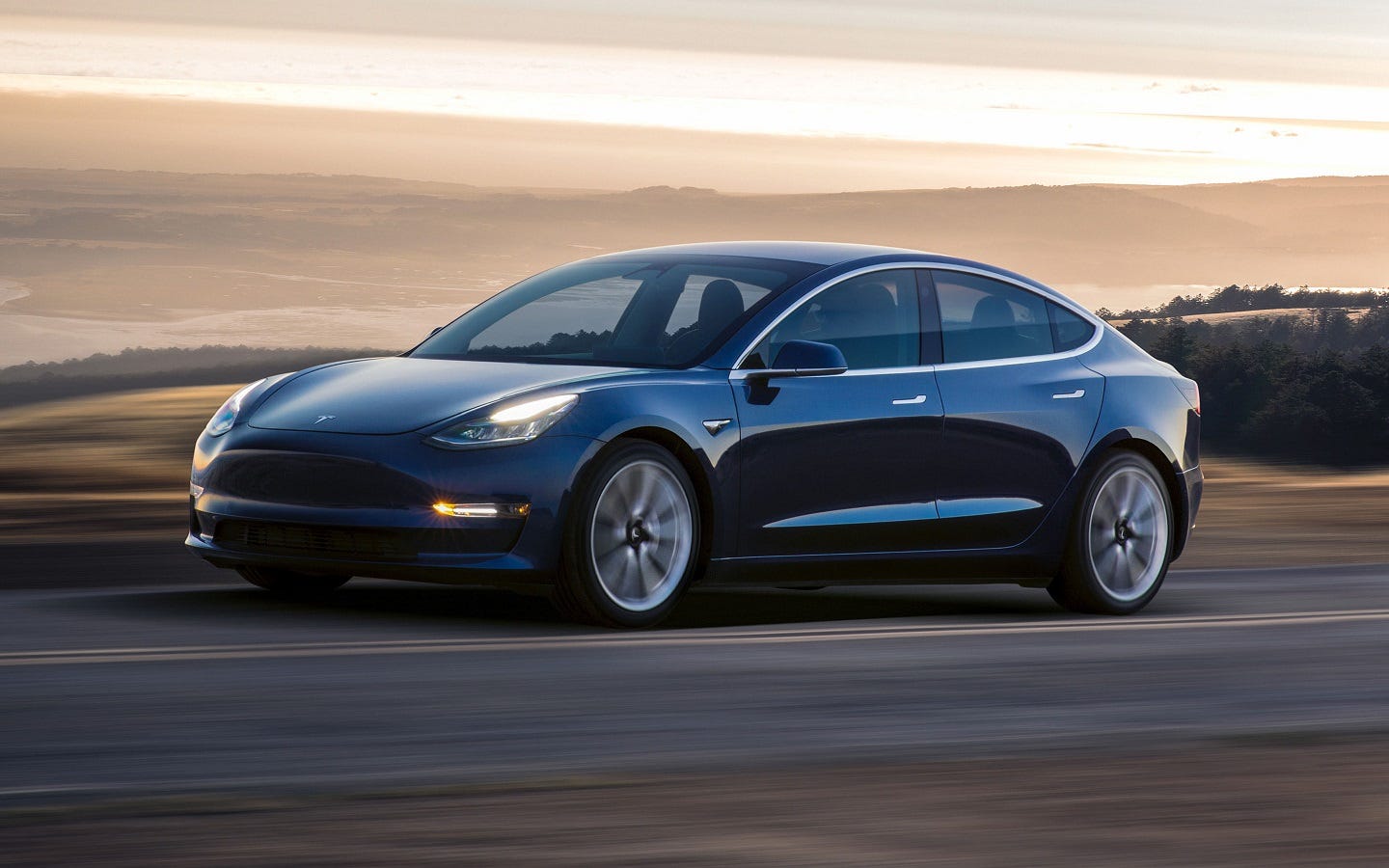 Model 3 is 'very safe car'