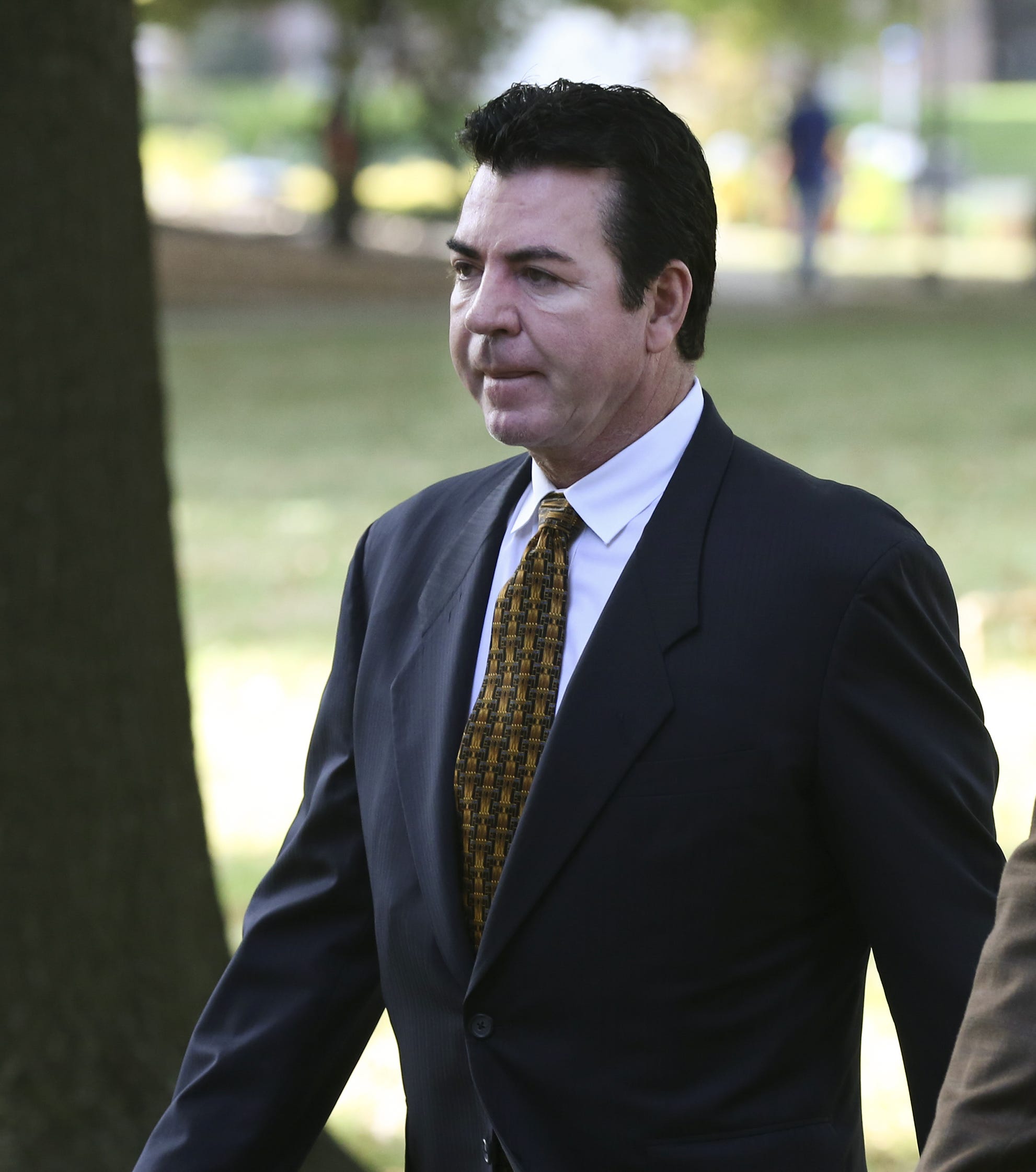 Papa John's founder John Schnatter to give gift to Simmons College