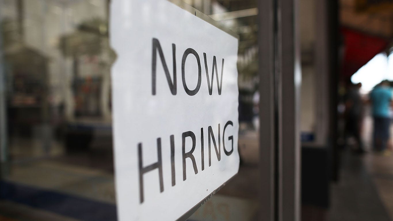 Economists differ widely on whether U.S. gained or lost jobs in July