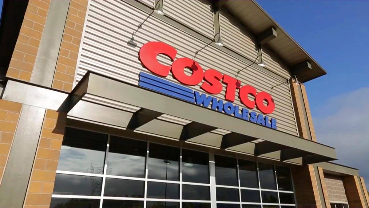 Costco updating coronavirus mask policy to require shoppers with medical conditions to wear face shields