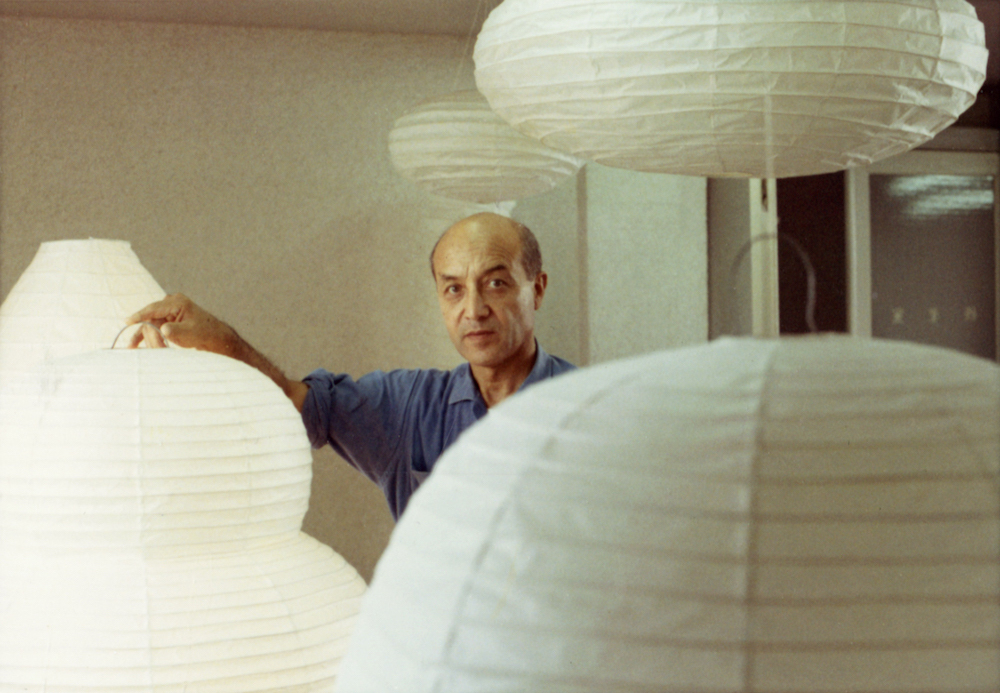 Isamu Noguchi Sculpture Is First by Asian American Artist to Enter White House Collection