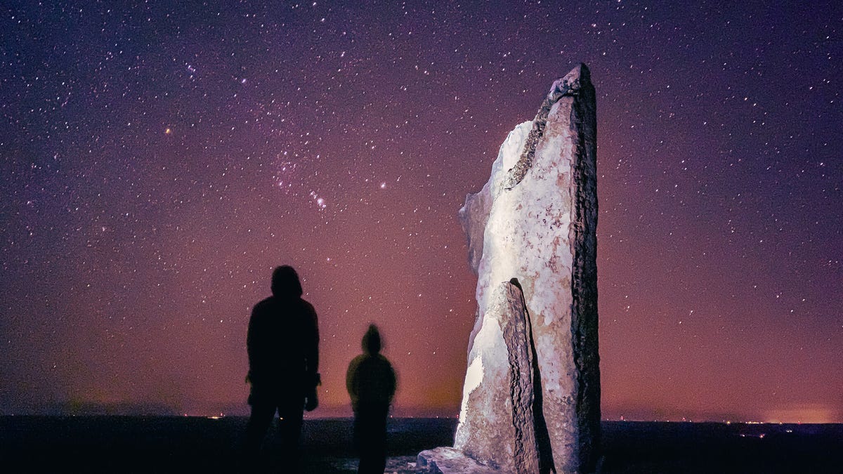 How to photograph the Winter Solstice from your phone