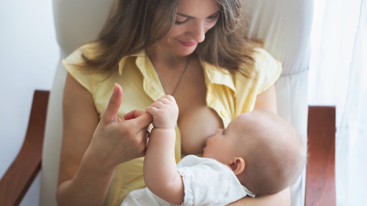 Planning to breastfeed? These 10 products will make it easier