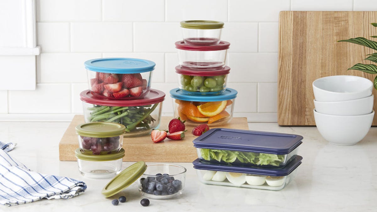 These best-selling Pyrex food storage containers are more than half off right now