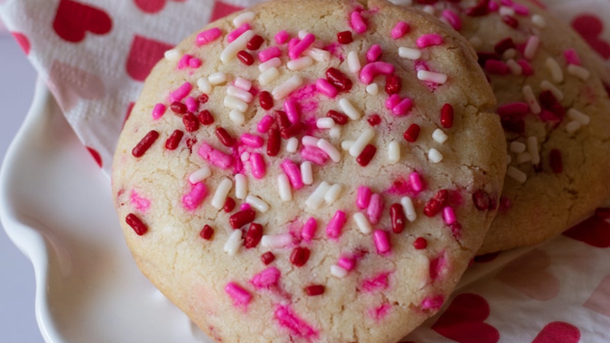 27-year-old self-taught baker launches cookie company devoted to charity